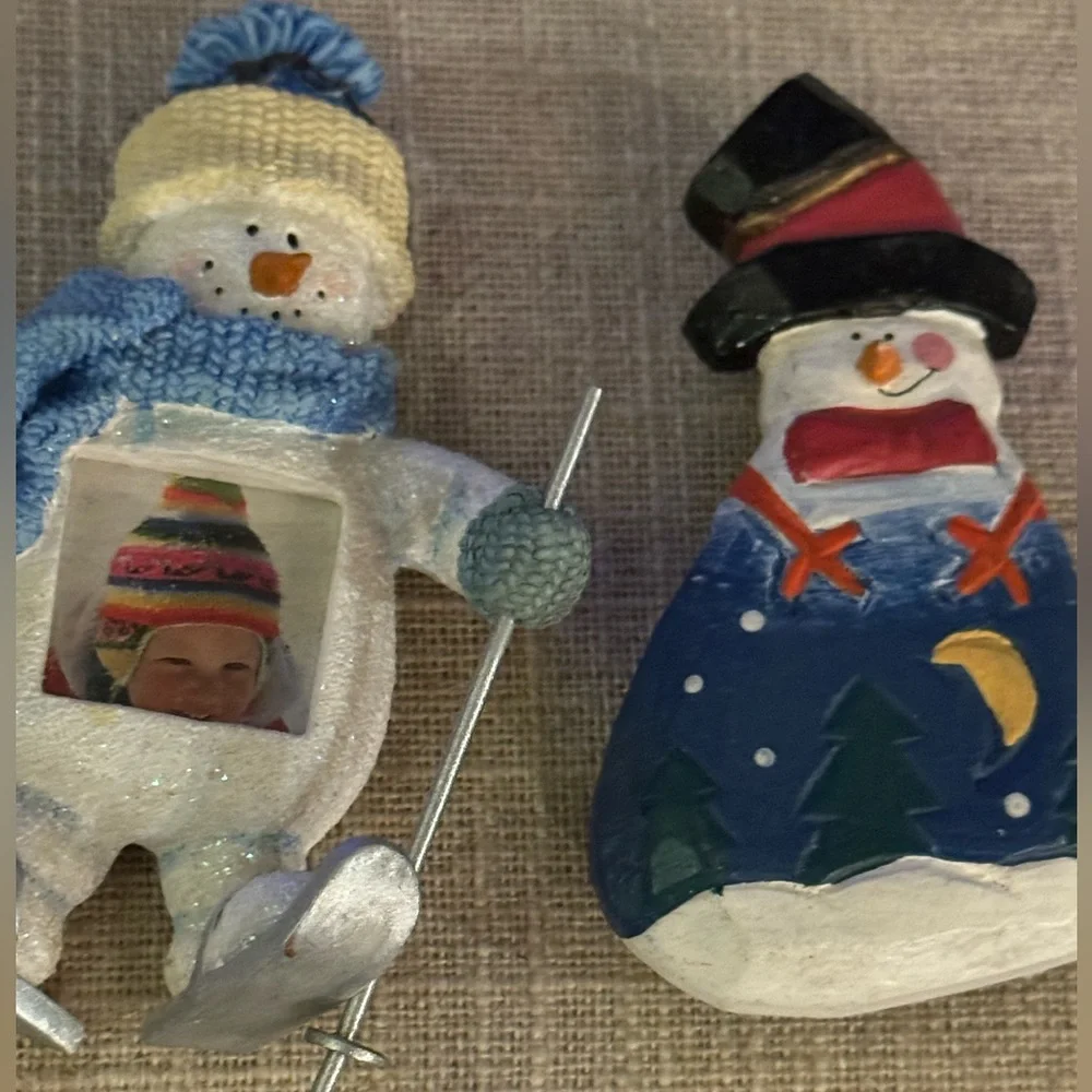 magnet snowman one is also a photo holder Holiday decor refrigerator decor 2 pcs